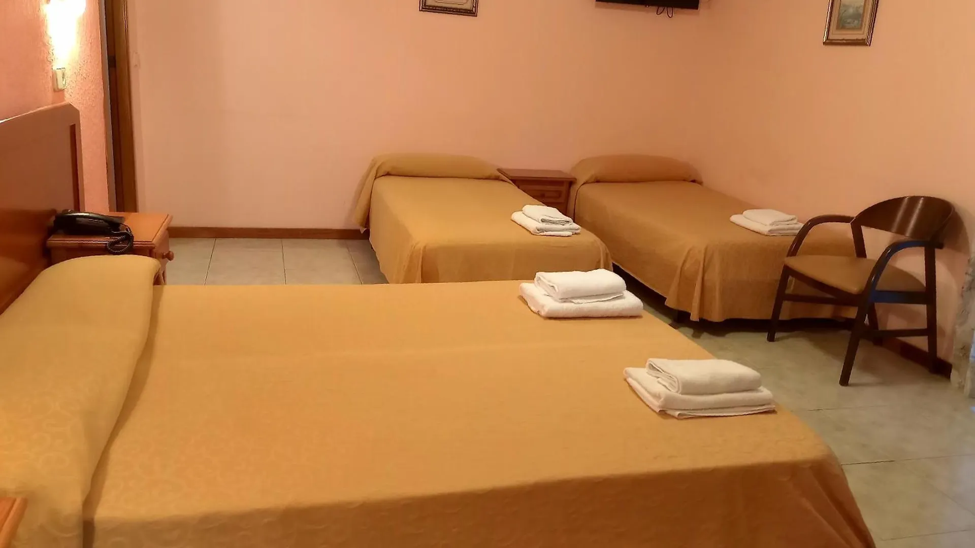 Vintage Hotel Mercedes 滨海略雷特 3*,  西班牙